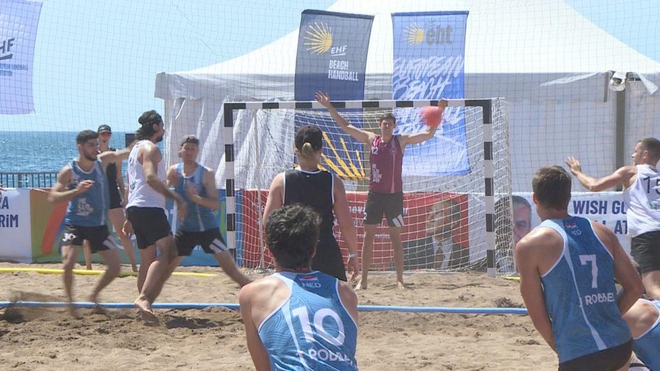 Avrupa Plaj Hentbolu Finalleri Antalya’da başladı